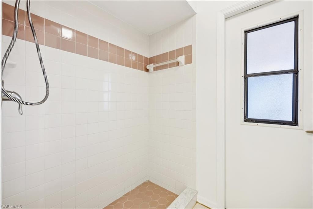 1449 Se 16th St Property Photo 21
