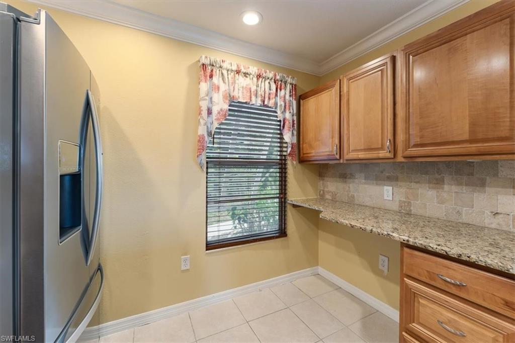 25486 Cockleshell Dr # 805 Property Photo 10