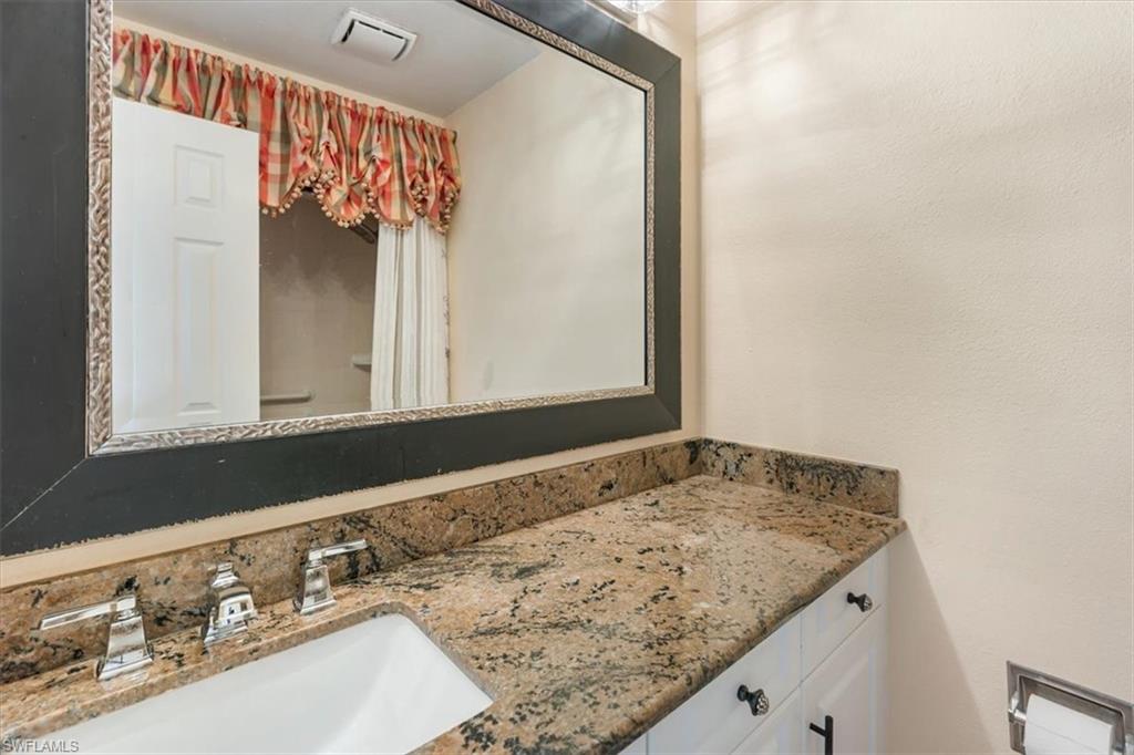 25486 Cockleshell Dr # 805 Property Photo 16