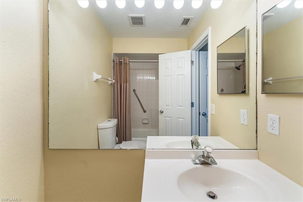 25486 Cockleshell Dr # 805 Property Photo 17