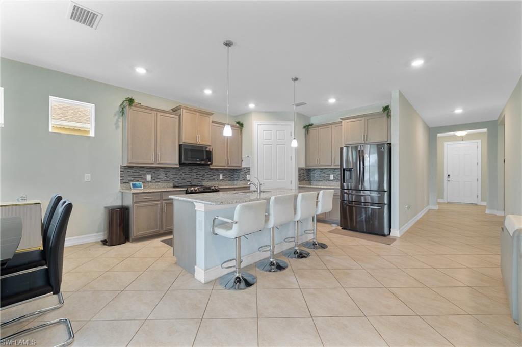 3289 Baravaldo Cir Property Photo 2