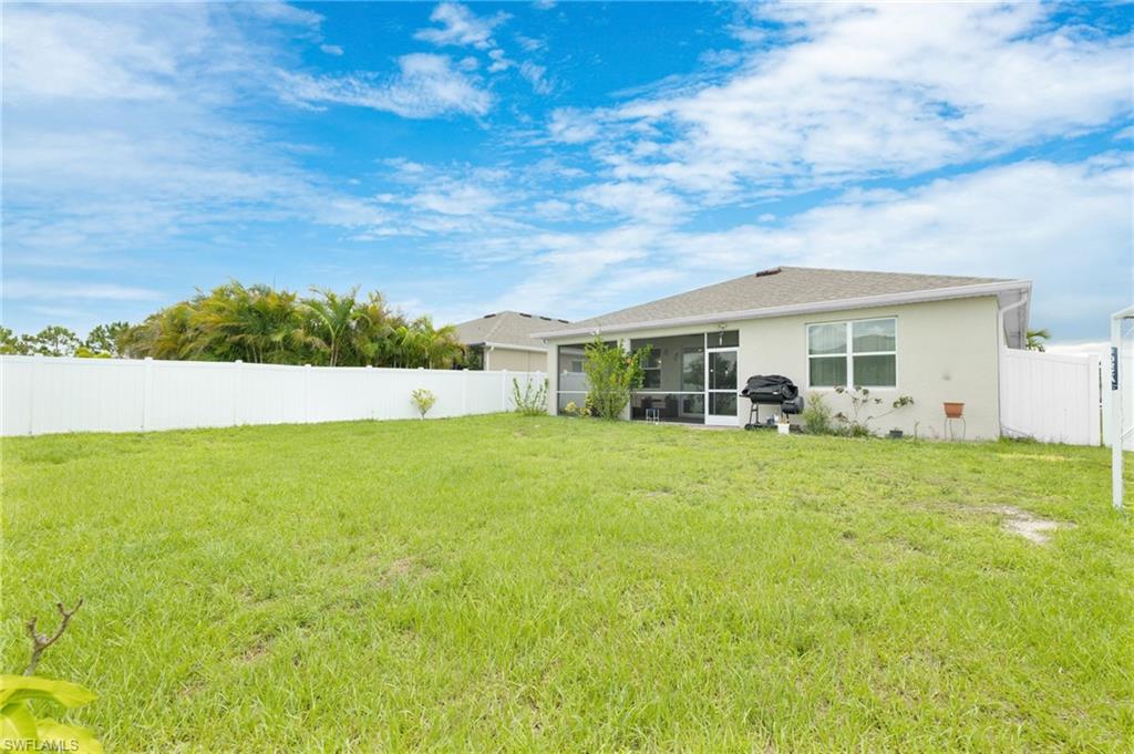 3289 Baravaldo Cir Property Photo 13