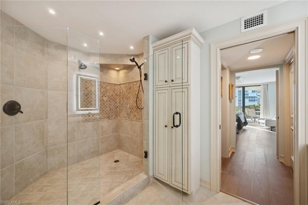 4551 Gulf Shore Blvd N # 405 Property Photo 12