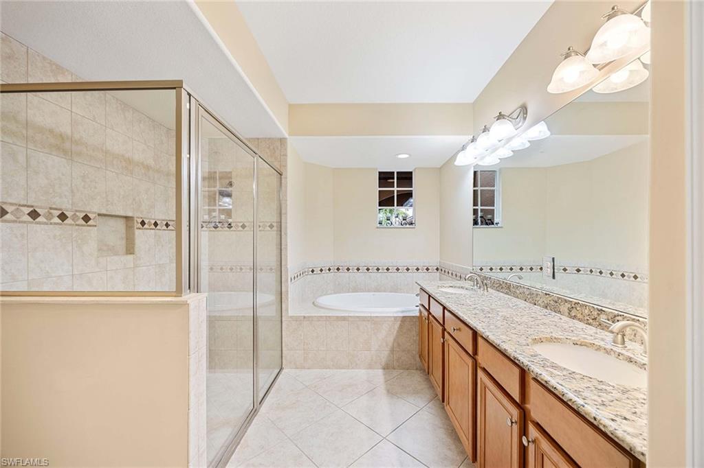 6637 Alden Woods Cir # 102 Property Photo 13