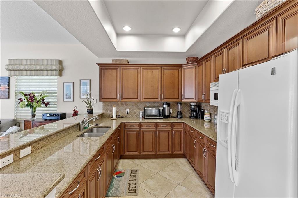 6637 Alden Woods Cir # 102 Property Photo 29