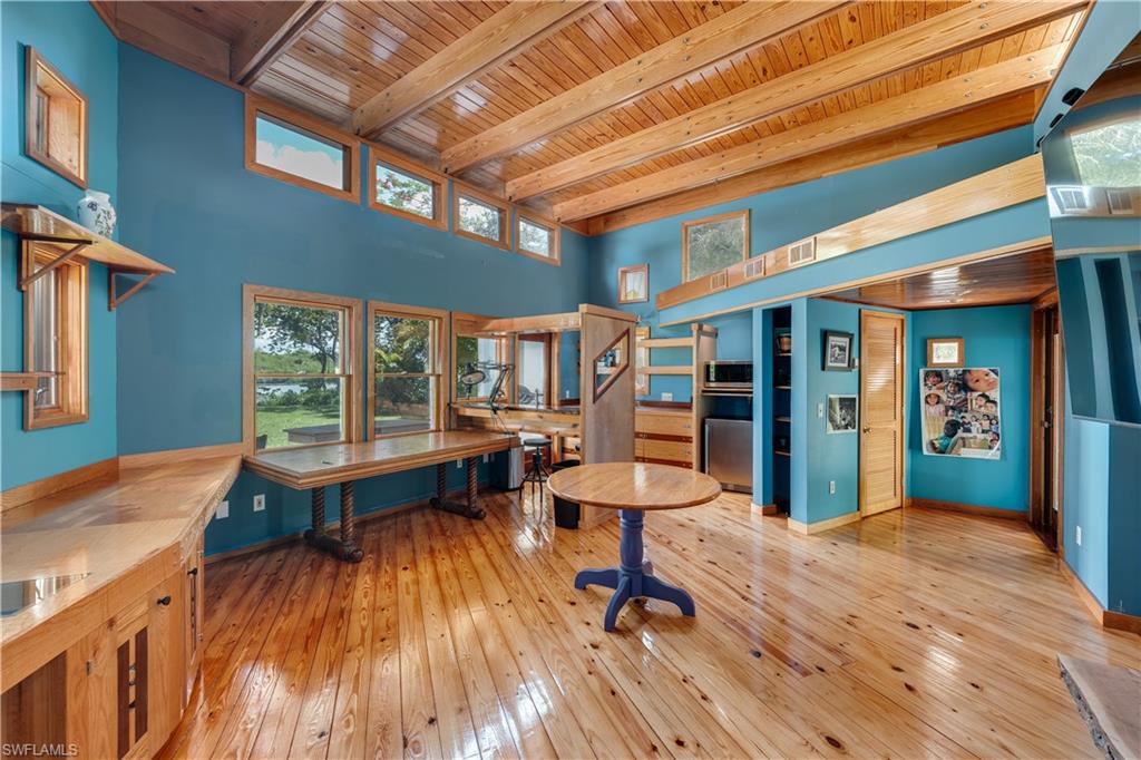 2050 Fort Denaud Rd Property Photo 7