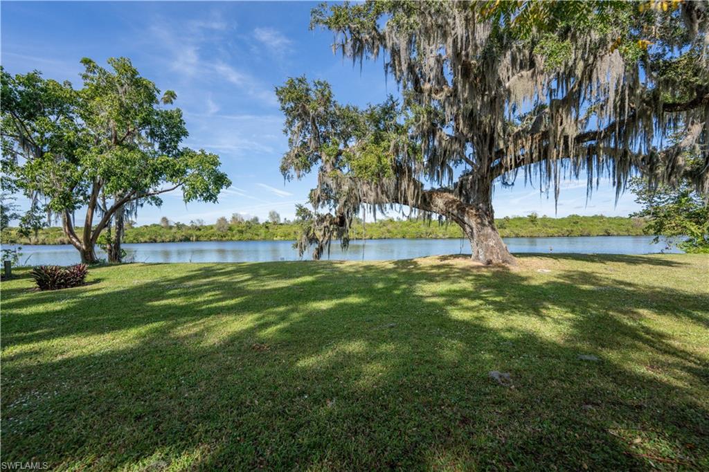 2050 Fort Denaud Rd Property Photo 14
