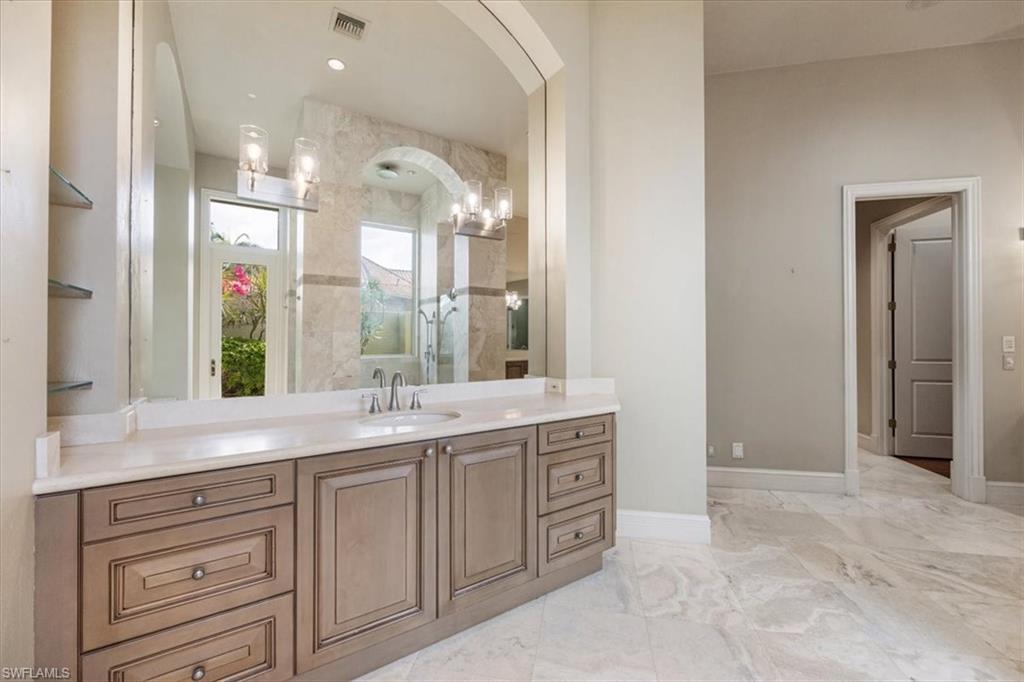 13681 Pondview Cir Property Photo 21