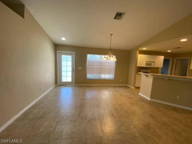208 Homewood Ave S Property Photo 4