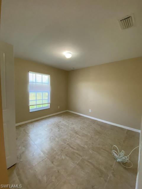 208 Homewood Ave S Property Photo 9