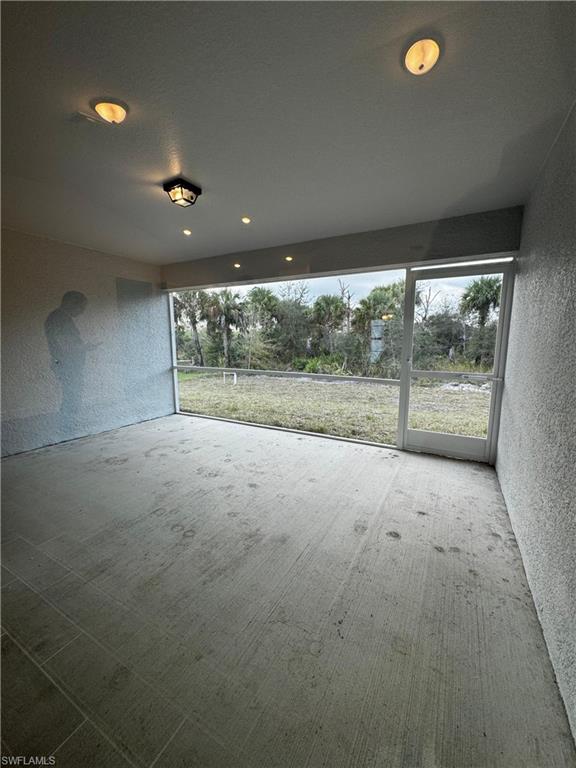 2811 Karen Ave N Ave Property Photo 21