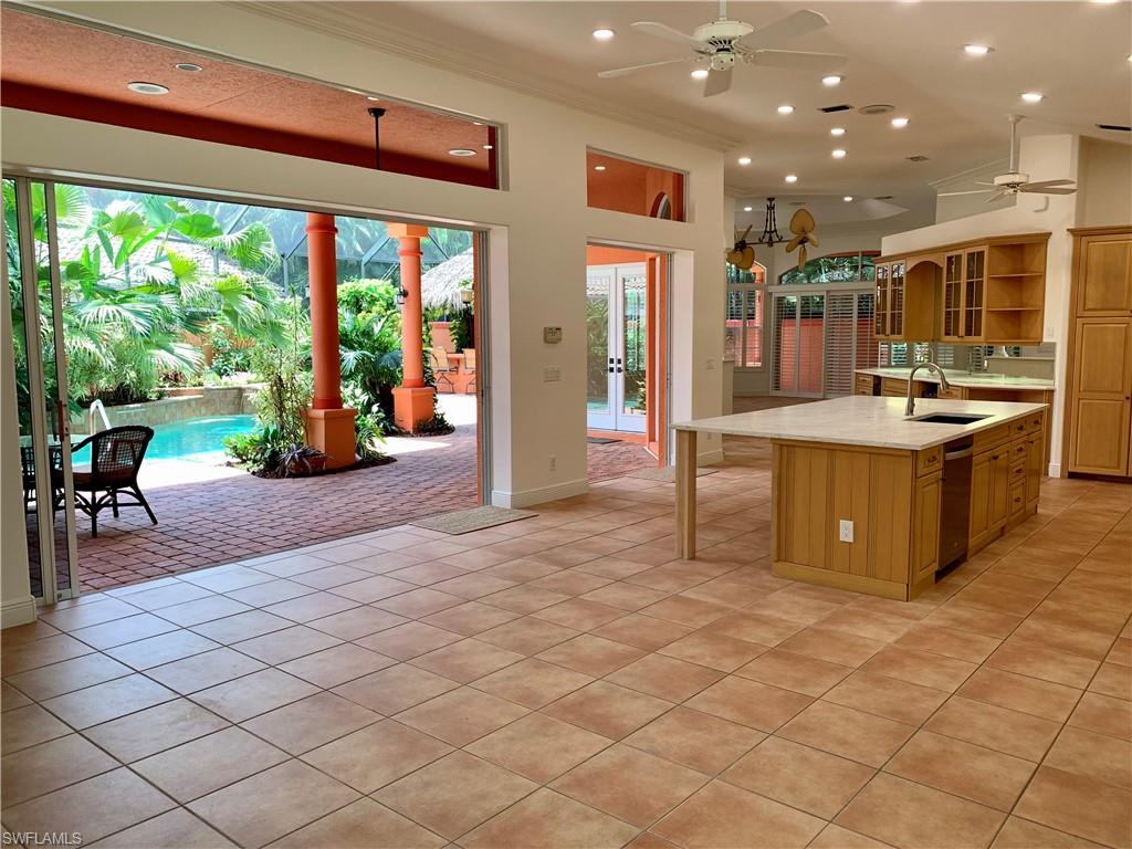 25094 Pinewater Cove Ln Property Photo 2