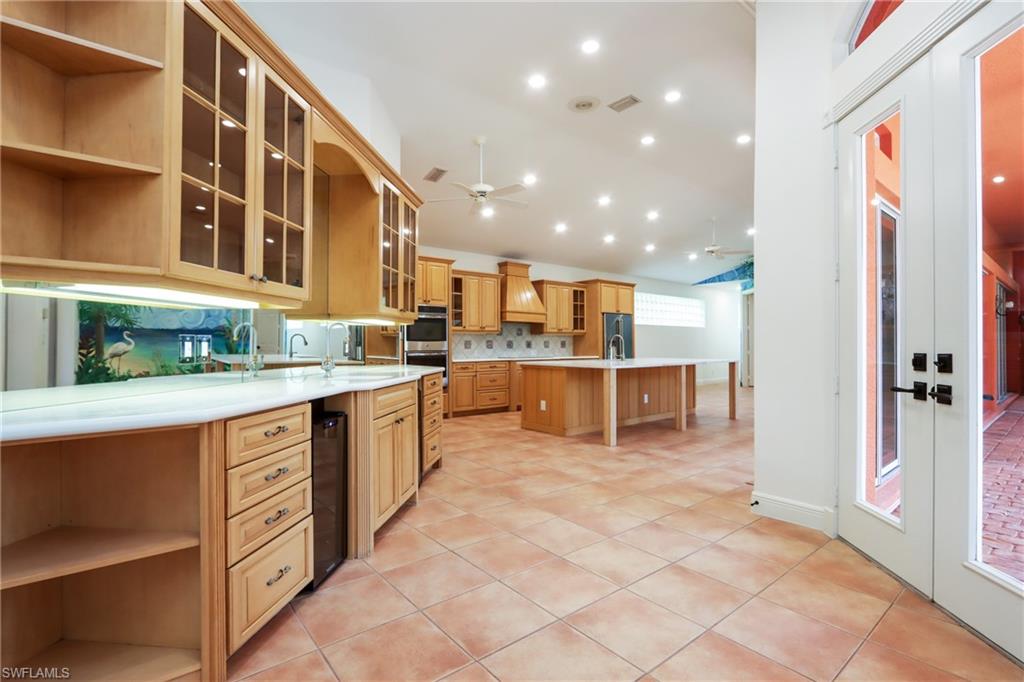 25094 Pinewater Cove Ln Property Photo 6