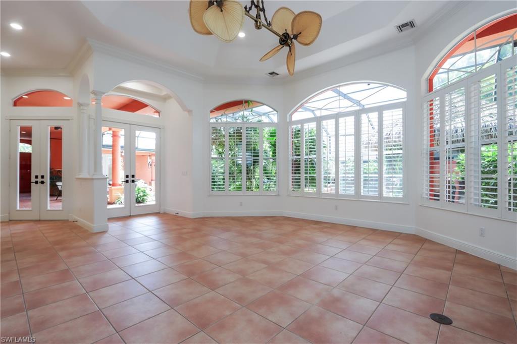 25094 Pinewater Cove Ln Property Photo 8