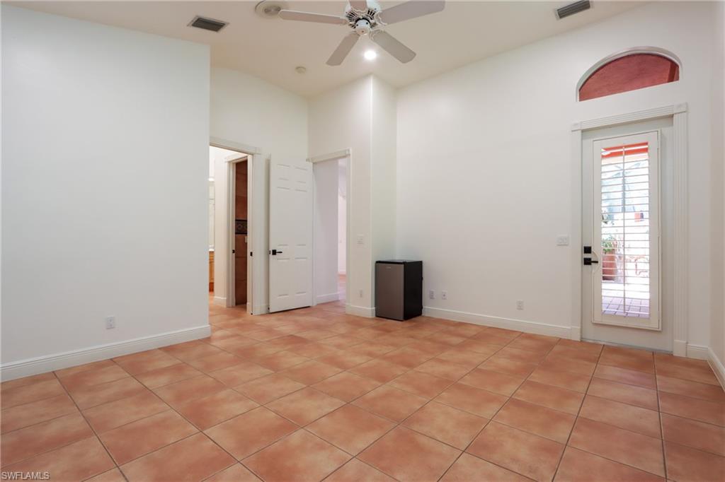 25094 Pinewater Cove Ln Property Photo 17