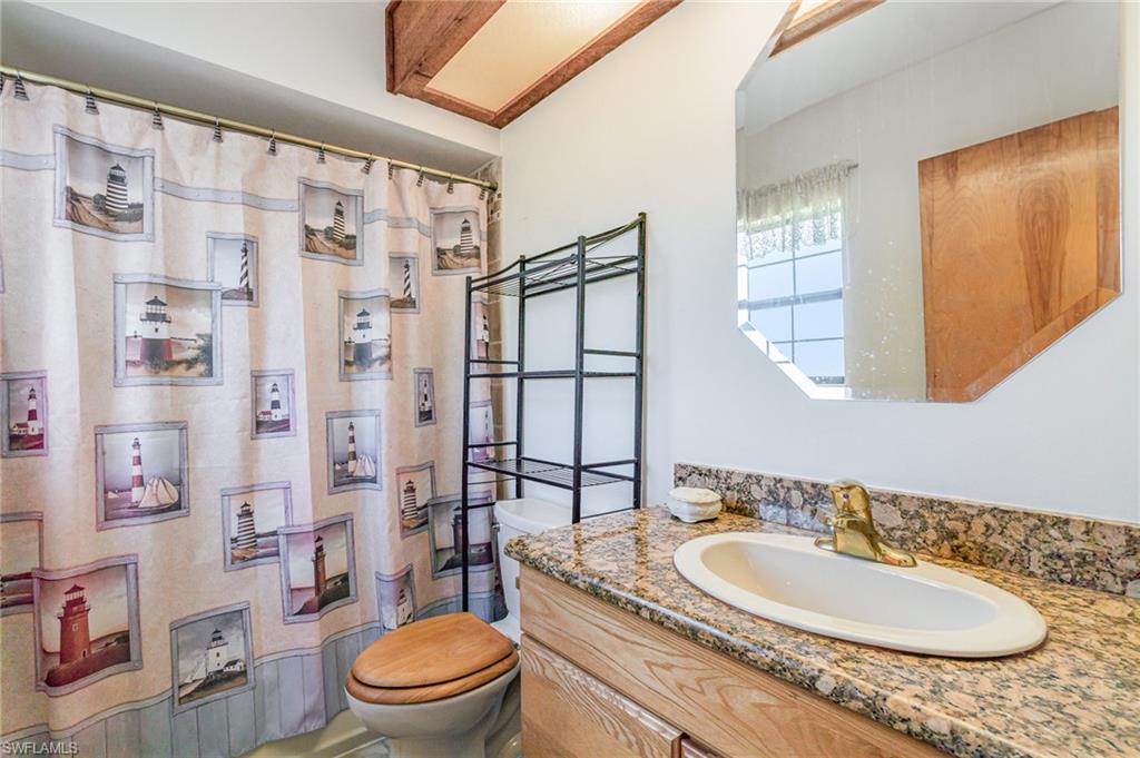 7786 Breakwater Ct Property Photo 22