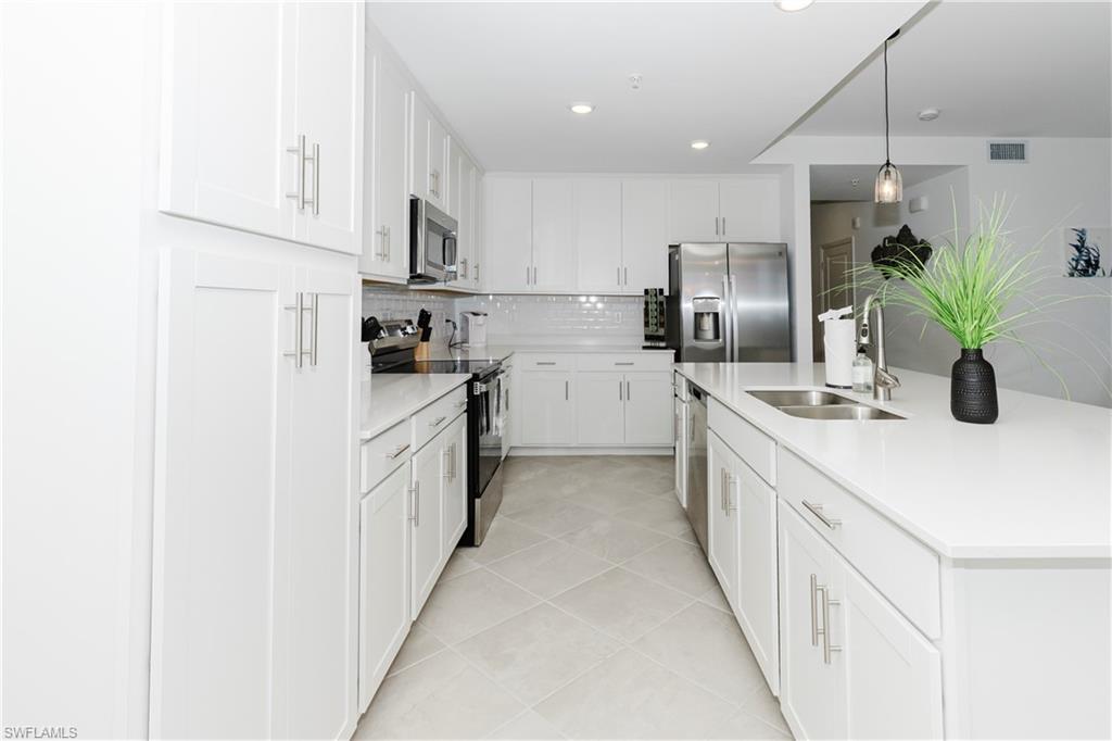 5583 Double Eagle Cir # 4132 Property Photo 5