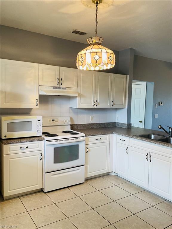 1117 Sw 48th Ter # 4 Property Photo 4