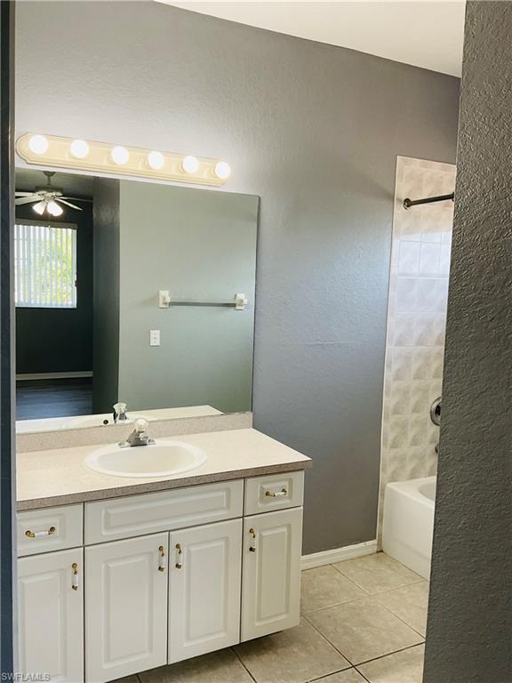 1117 Sw 48th Ter # 4 Property Photo 10