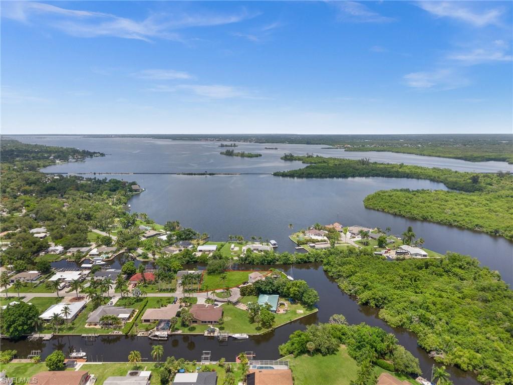 261 Alameda Ave Property Photo 9