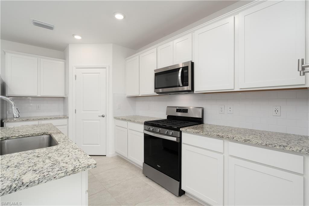 42380 Cascade Dr Property Photo 5
