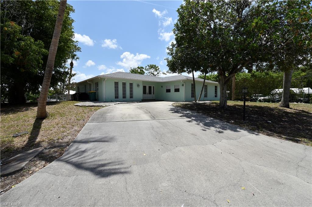 3461 Lakeview Dr Property Photo 3