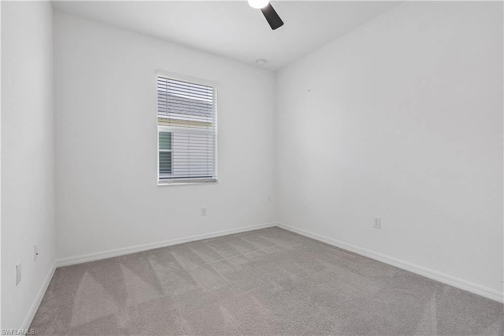 43844 Stream Crossing Ln Property Photo 9