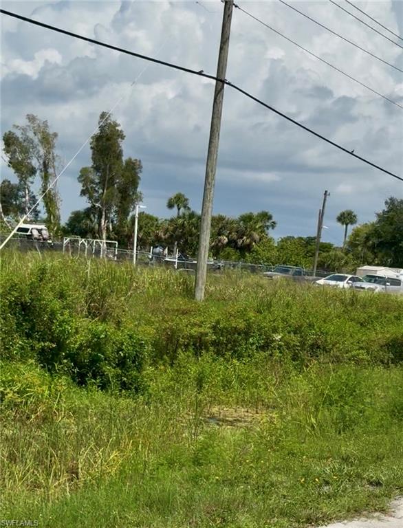 2536 N Tamiami Trl Property Photo 8