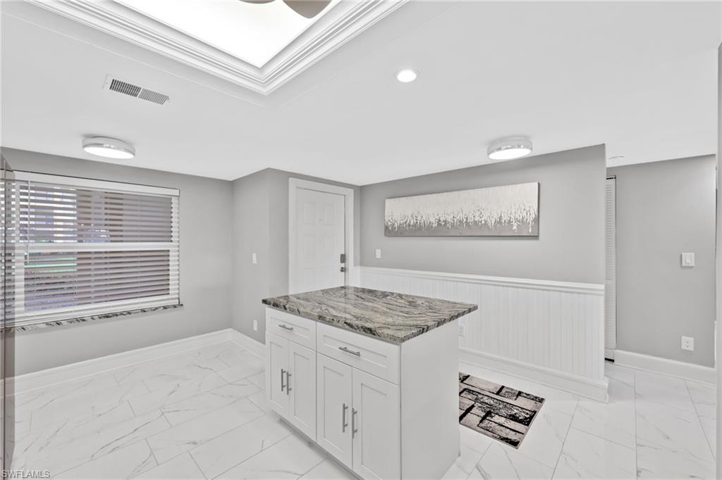 12170 Kelly Sands Way # 701 Property Photo 6
