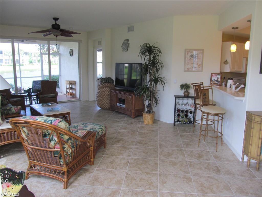 10134 Colonial Country Club Blvd # 910 Property Photo 2