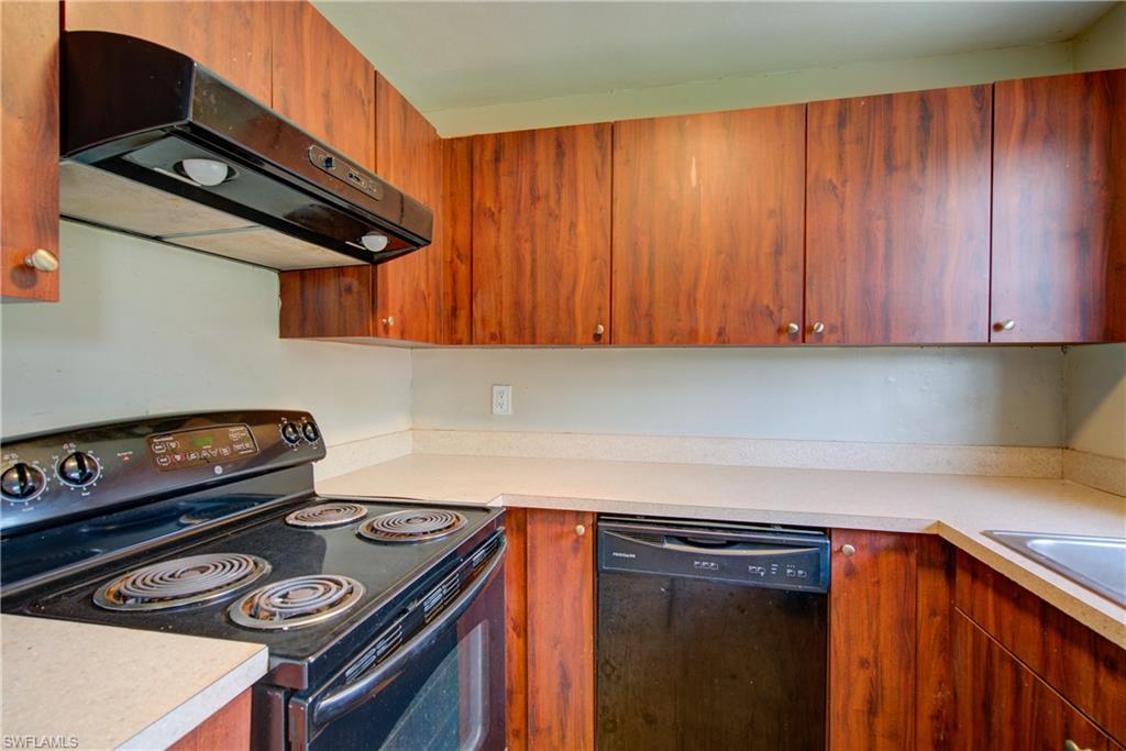 1209 Se 36th St Property Photo 3