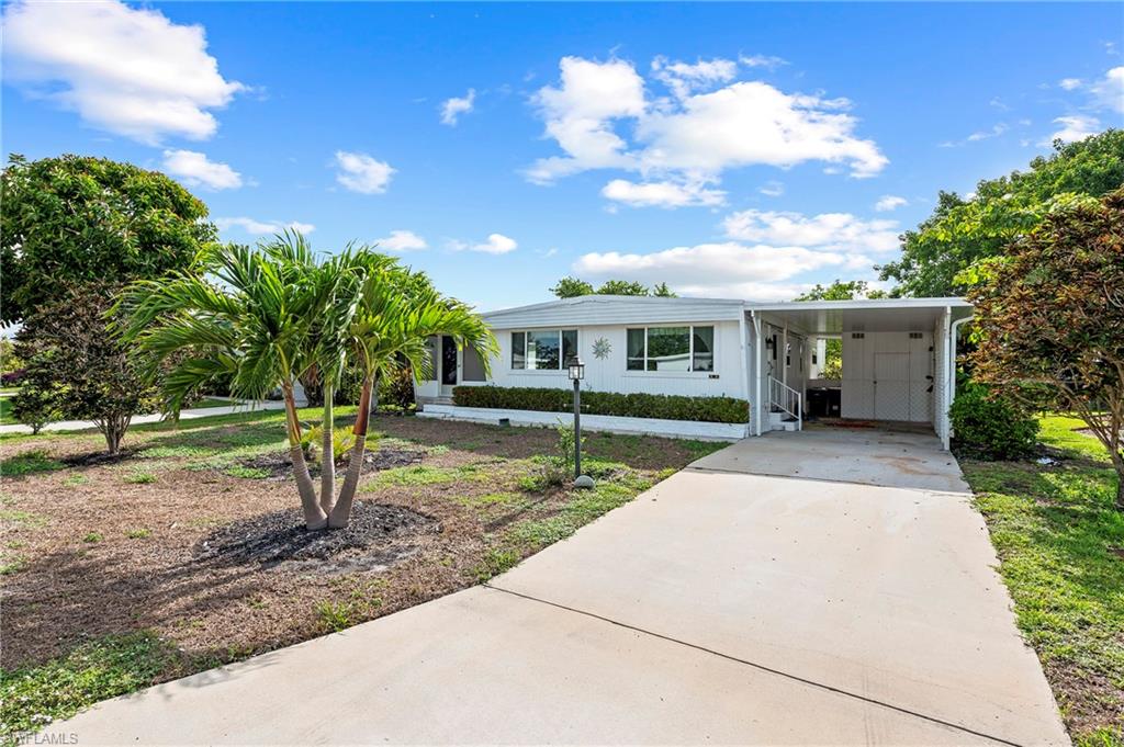 40 Le Mans Dr Property Photo 17
