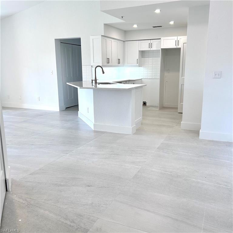 8275 Ibis Club Dr # 705 Property Photo 4