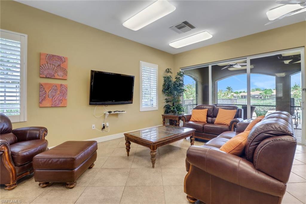 7327 Acorn Way Property Photo 47
