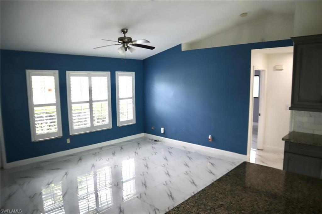 1805 Se Van Loon Ter Property Photo 8