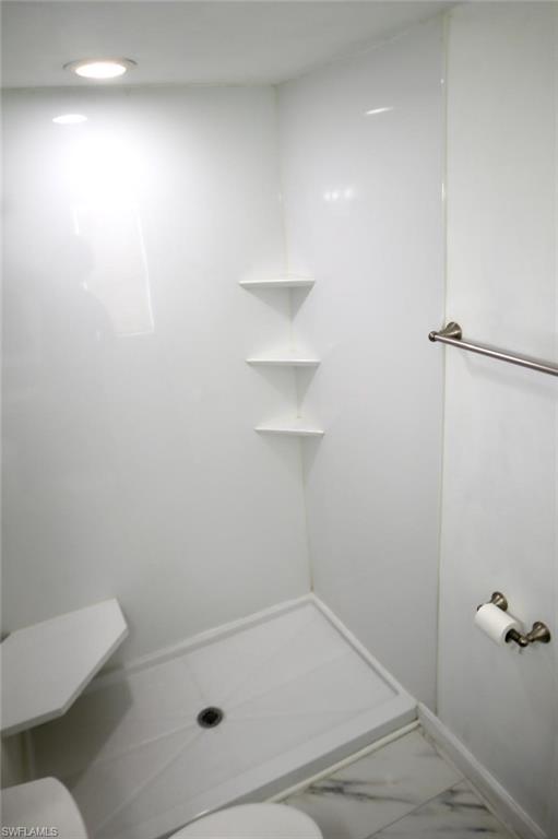 1805 Se Van Loon Ter Property Photo 24