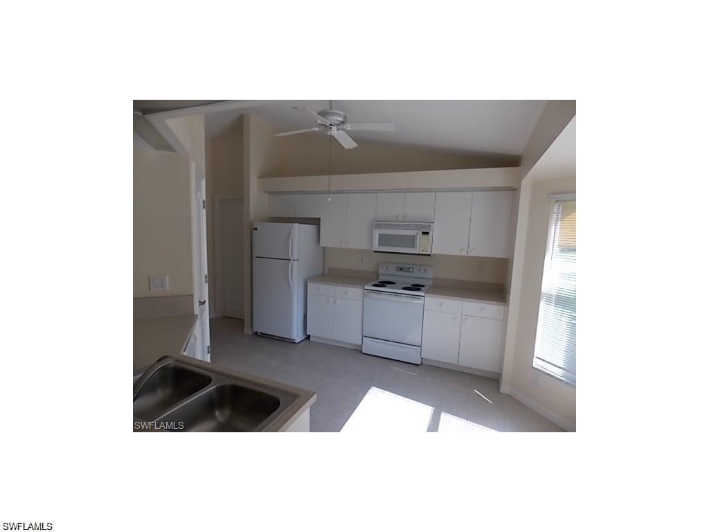 2802 Se 8th Pl Property Photo 2