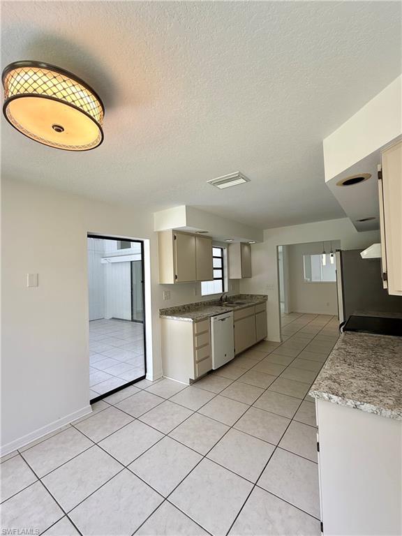 5531 Teak Wood Dr Property Photo 6