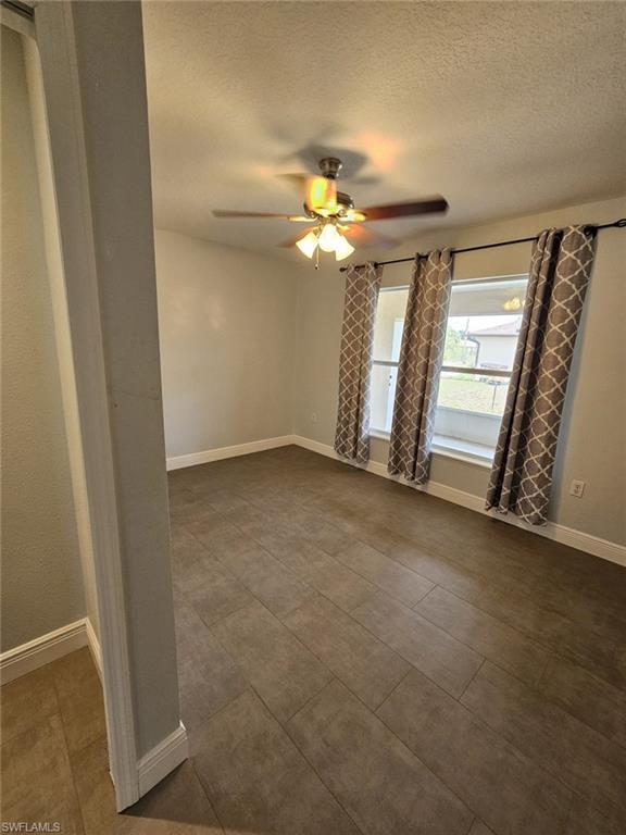 2412 King Ave N Property Photo 9