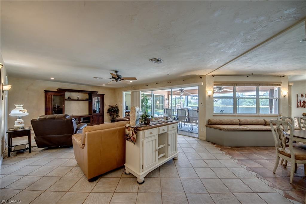 4180 Prestwick Ct Property Photo 13