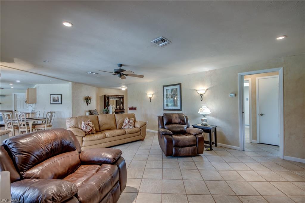 4180 Prestwick Ct Property Photo 15