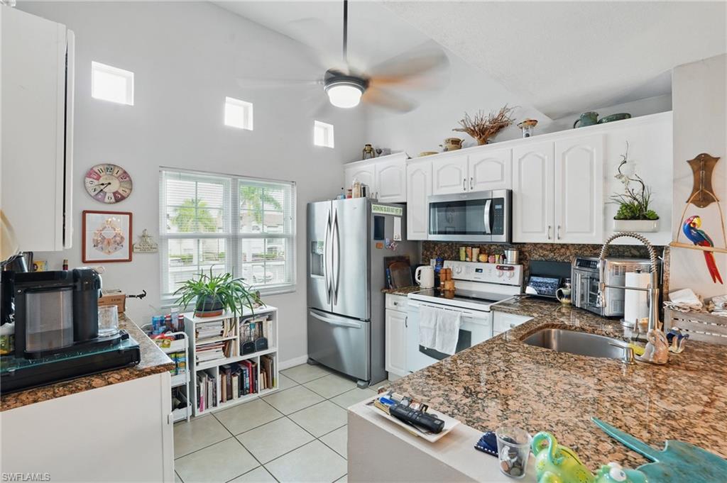 3421 Winkler Ave # 402 Property Photo 6