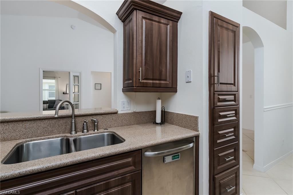 2525 Aspen Creek Ln # 202 Property Photo 4