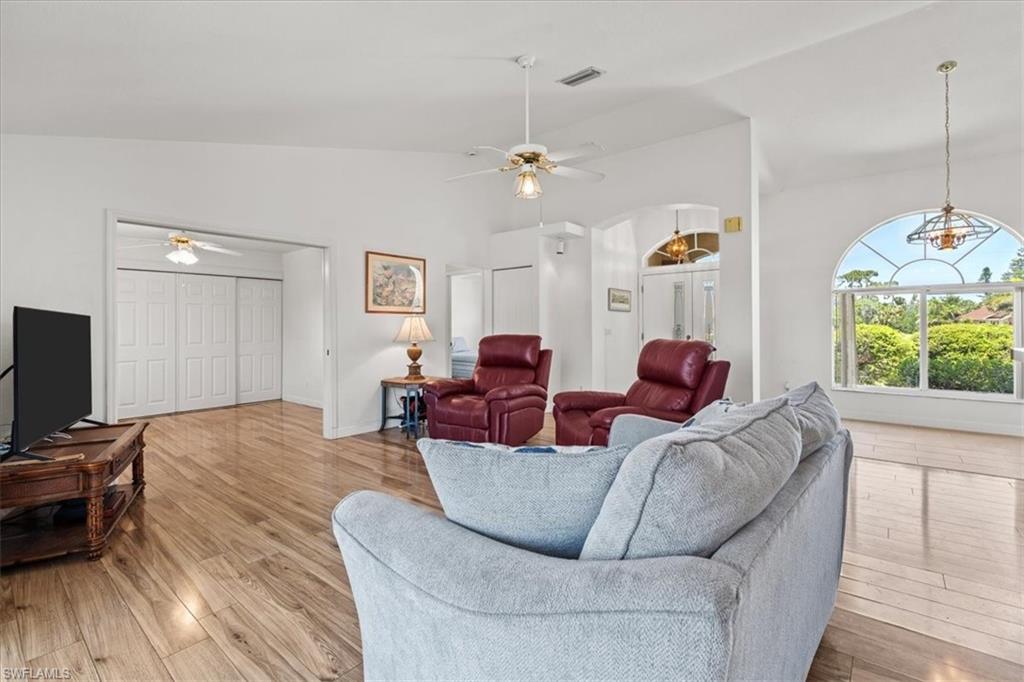 7334 N Tulip Tree Property Photo 9