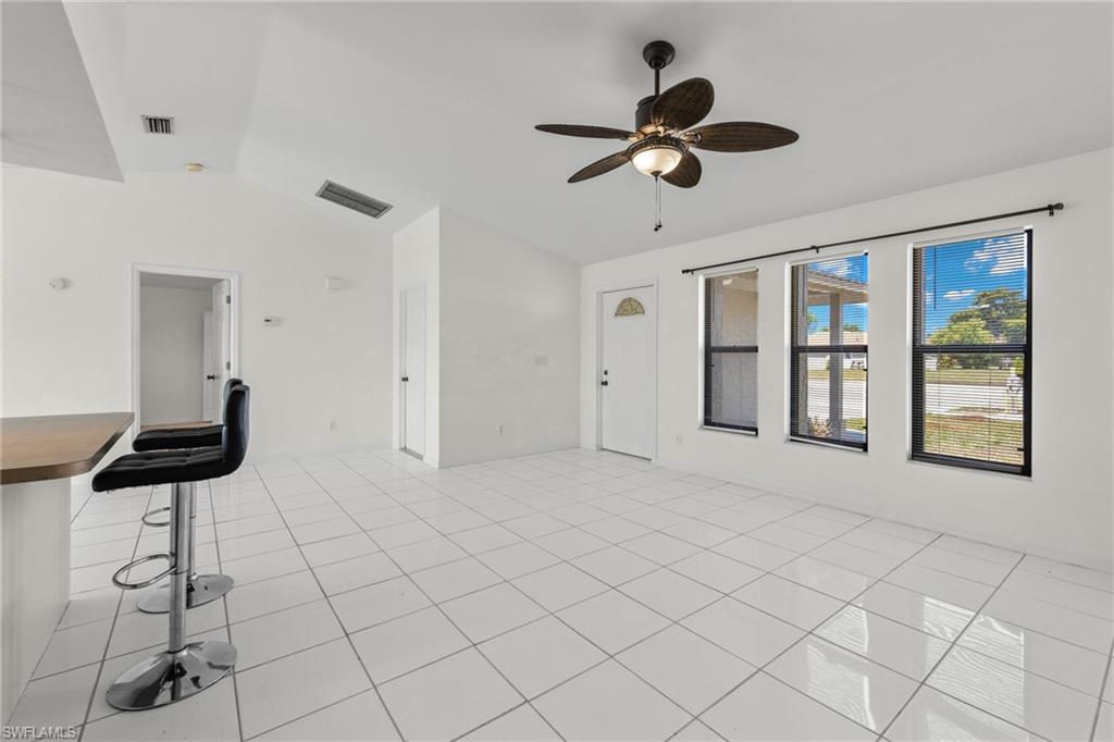 1944 Country Club Blvd Property Photo 4