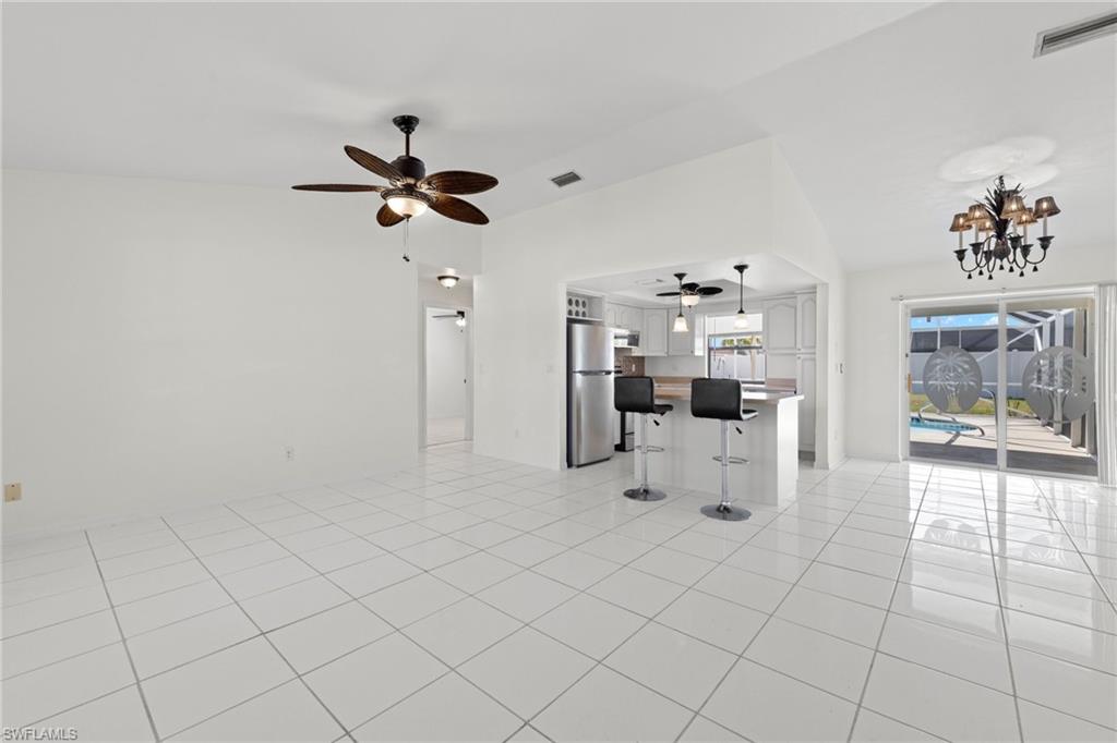 1944 Country Club Blvd Property Photo 6