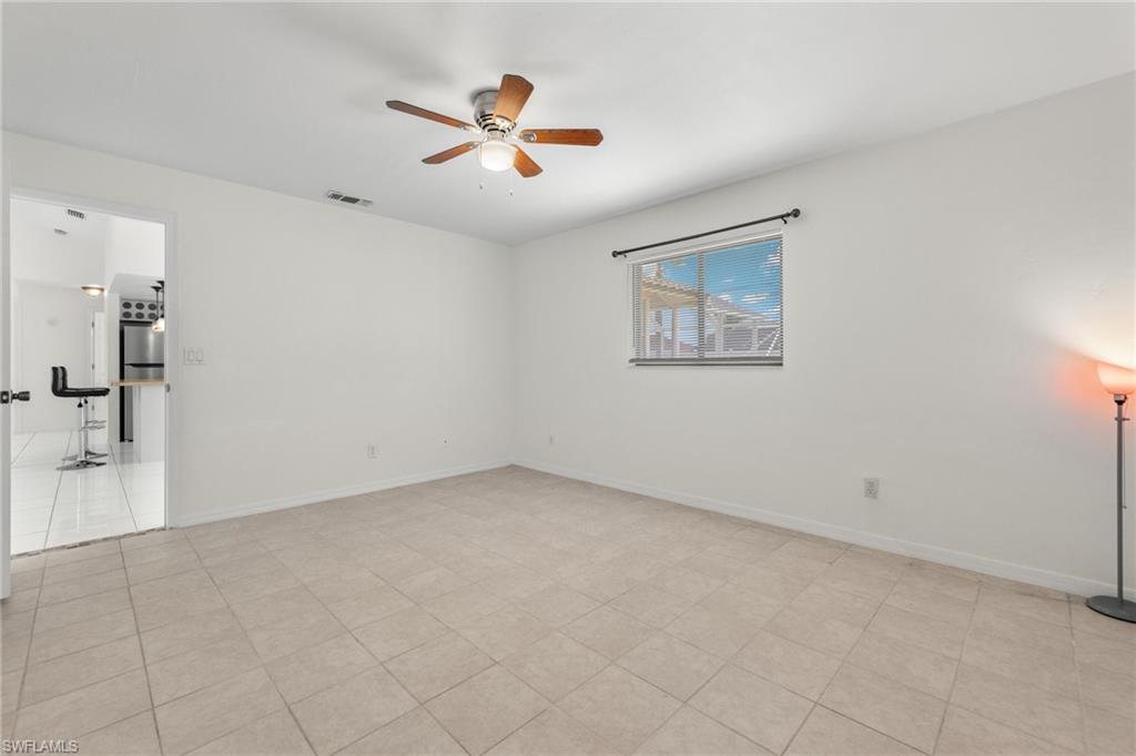 1944 Country Club Blvd Property Photo 12