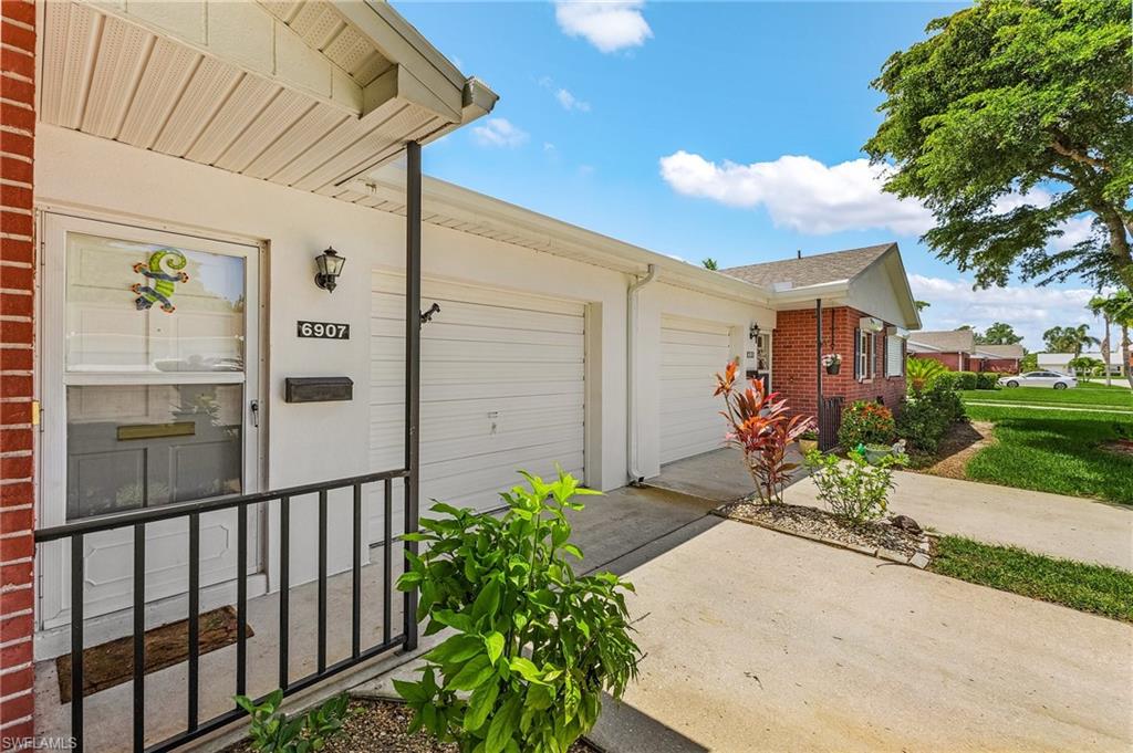 6907 Birdie Way Property Photo 3