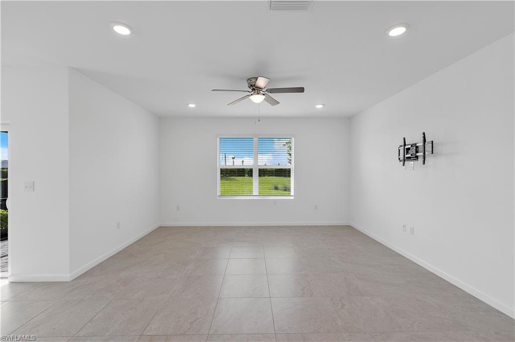 42392 Cascade Dr Property Photo 17