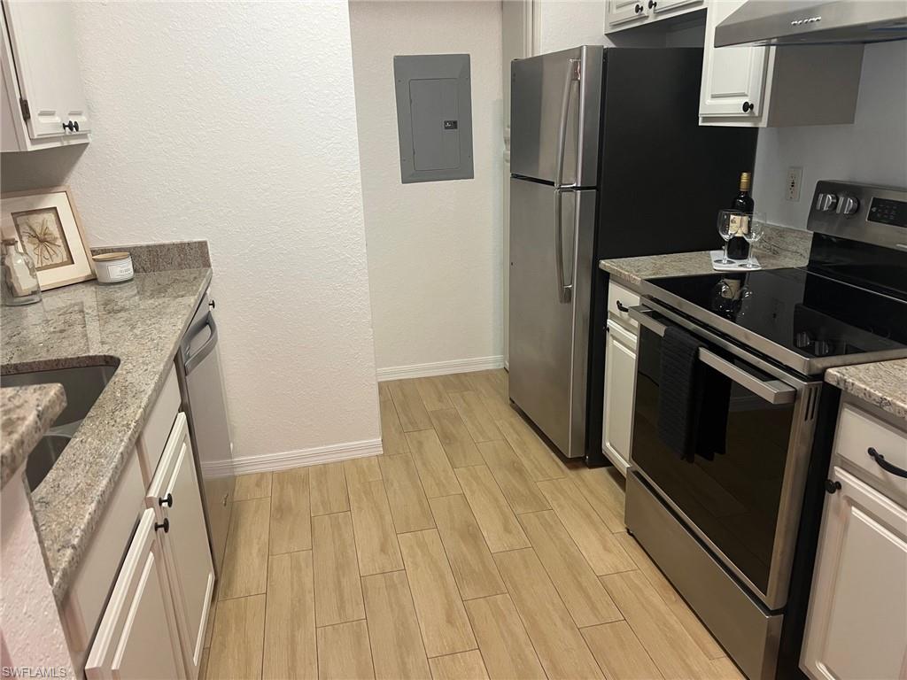 23500 Walden Center Dr # 206 Property Photo 2